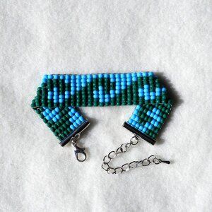 Tulane bead bracelet, handmade, adjustable length, gameday